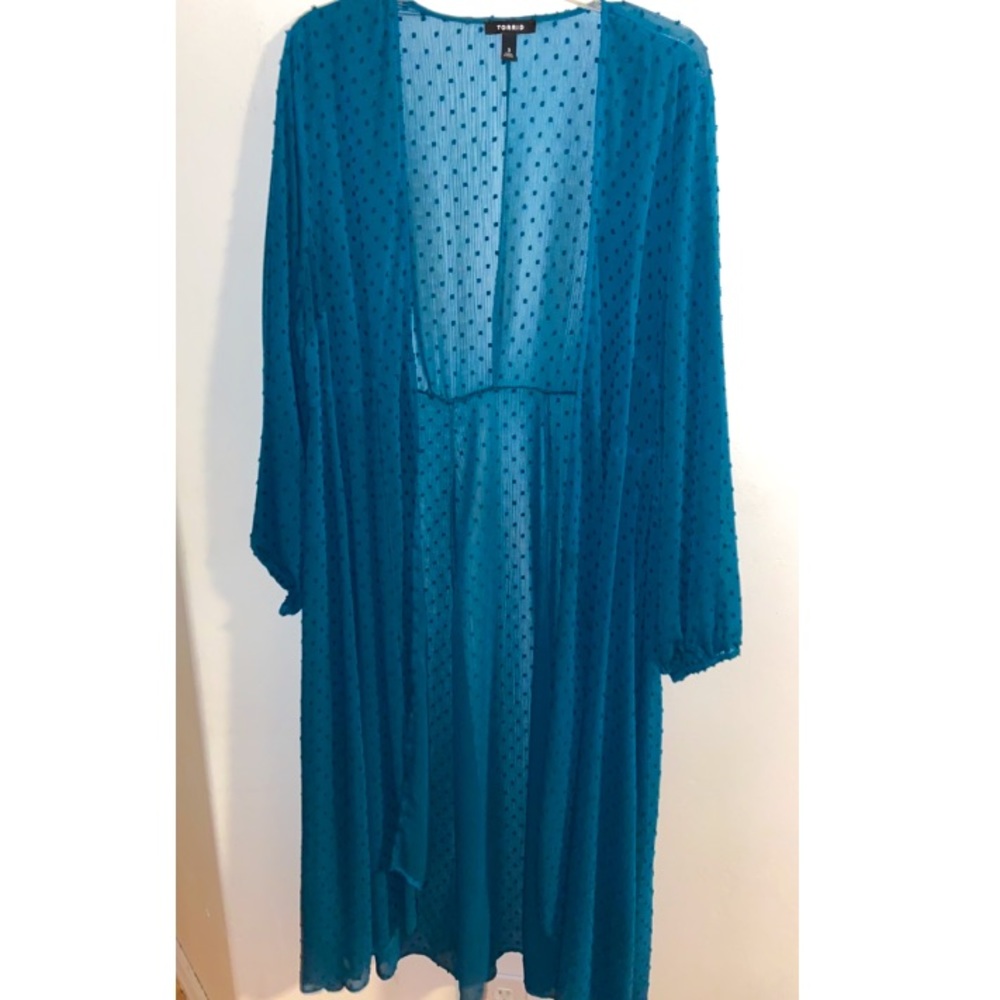 LIKE NEW TEAL KIMONO 💙